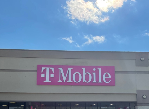 T-Mobile - Cross Lanes, WV