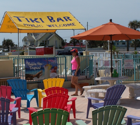 Oasis Tiki Bar & Grill - Daytona Beach, FL