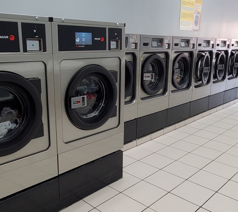 Super Suds Coin Laundry - Gatlinburg, TN