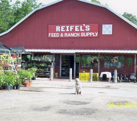 Reifel's Feed & Ranch Supply - Brazoria, TX