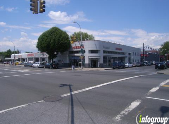 Electric Charging Station - Jackson Heights, NY