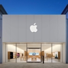 Apple Bridge Street gallery