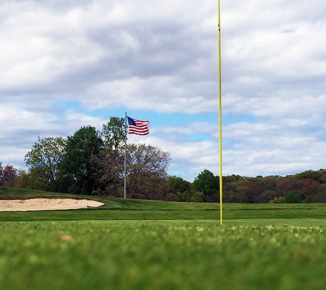 Spring Lake Golf Course - Middle Island, NY