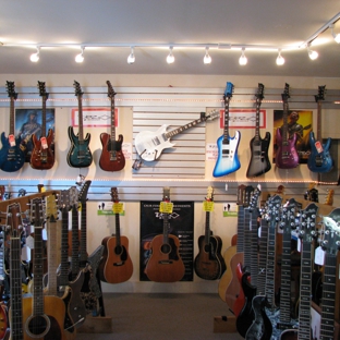 Bear Hollow Vintage Guitars - Lebanon, NH