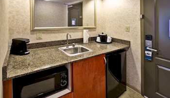 Hampton Inn & Suites Richmond/Virginia Center - Glen Allen, VA