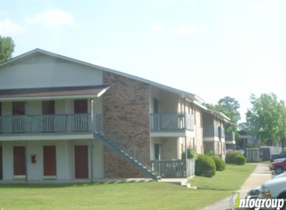 Montlimar Apartments - Mobile, AL