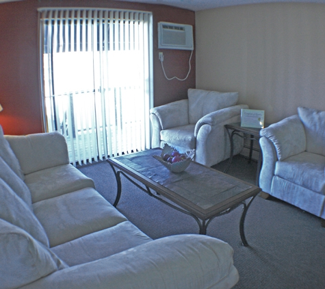 Condor Garden Apartments - Elyria, OH