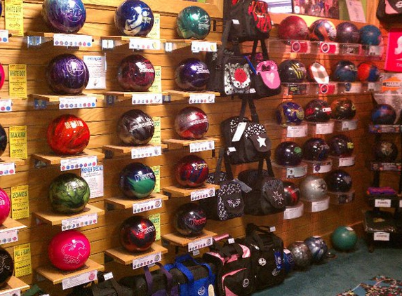 Premier Bowlers Pro Shop - Westland, MI