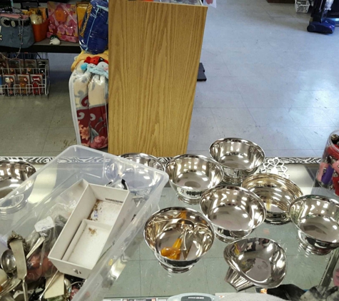 Esmeralda Pawn Shop and Fine Goods - Decatur, AL. buy gold and silver or any precios metal
