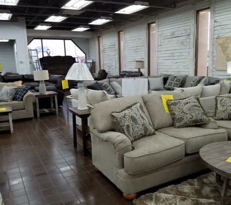 Pat Coslett's Simplicity Furniture - Evansville, IN