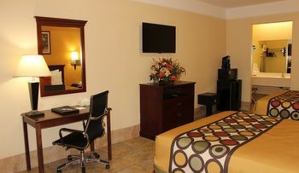 Texas Inn & Suites at La Plaza Mall and McAllen Airport - Mcallen, TX