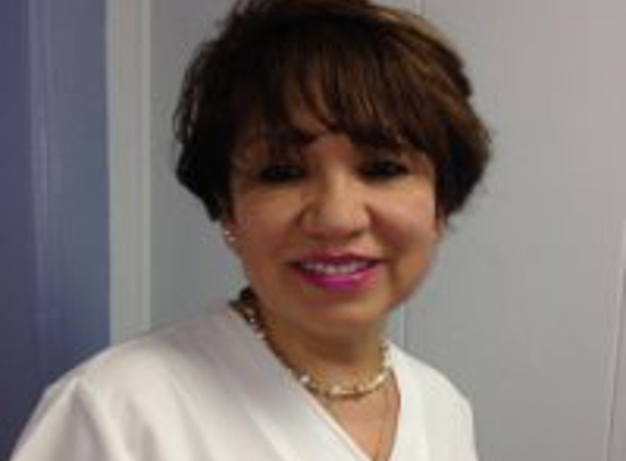 Mercedes Aguila, DDS - Uniondale, NY