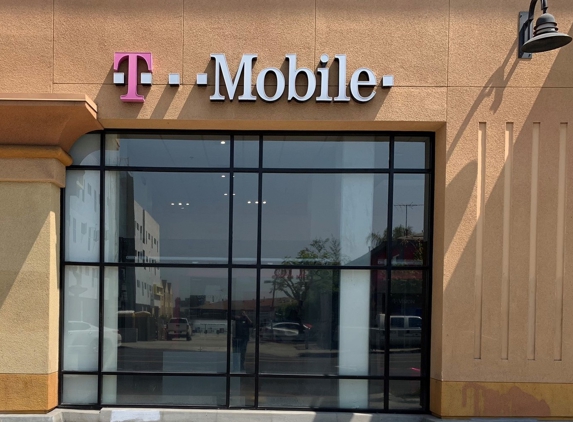 T-Mobile - Los Angeles, CA