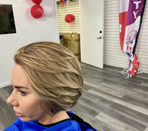 Miami Cut & Style Salon & Barbershop - Miami, FL. Haircut, hair color and highlights