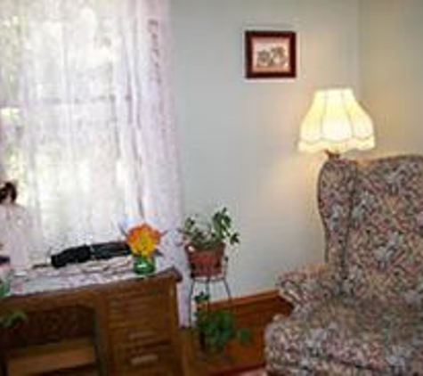 Cheney House Bed & Breakfast - Ashland, NH