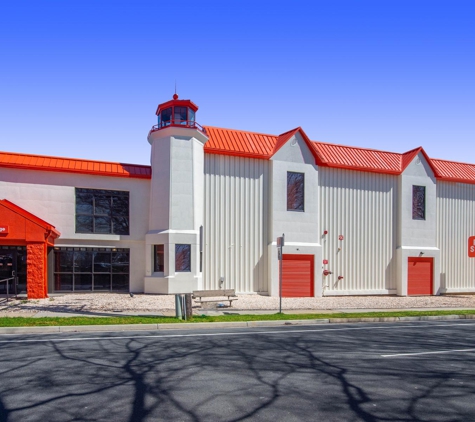 Public Storage - Falls Church, VA