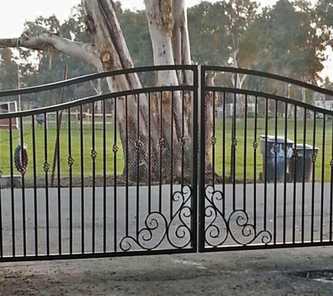 Family Fencing - Rio Linda, CA