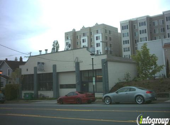 H & I Auto Body - Seattle, WA