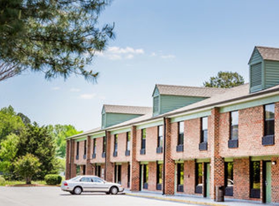 Days Inn by Wyndham Tappahannock - Tappahannock, VA