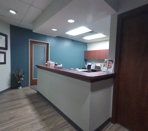 Jamestowne Dental - Indianapolis, IN. Front desk