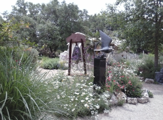 Bonnie Dee Garden Design - Wimberley, TX