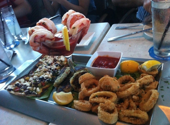 GG's Waterfront Bar and Grill - Hollywood, FL