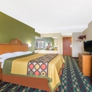 Super 8 by Wyndham Spartanburg/I-26 Exit 22 - Spartanburg, SC