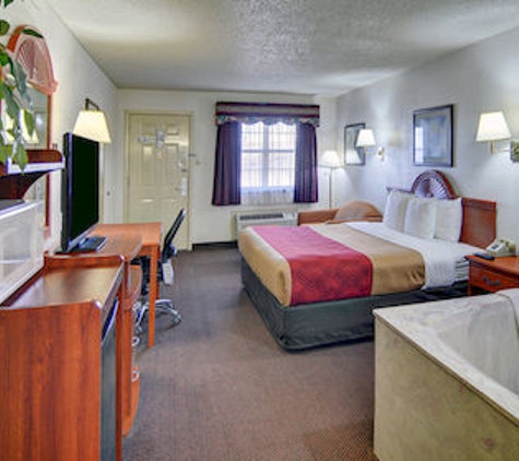 Econo Lodge - Decatur, TX