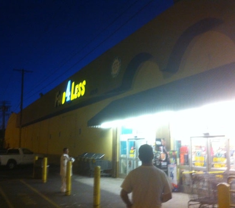 Food 4 Less - Los Angeles, CA