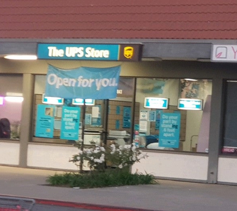 The UPS Store - Santa Ana, CA