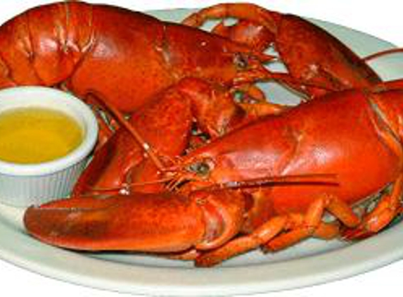 Lobster Boat Restaurant - Litchfield, NH