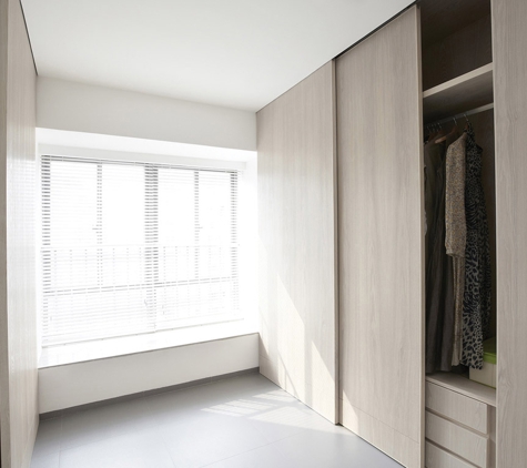 Premium Showers and Robes - Laverton North, VIC. Custom Wardrobes