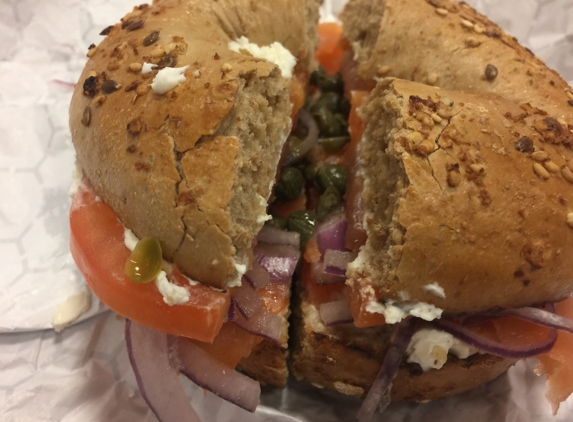 Ize's Deli & Bagelry - Rockville, MD