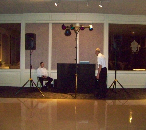 Raisin Valley DJ Service - Serving Monroe And Surrounding Areas, MI