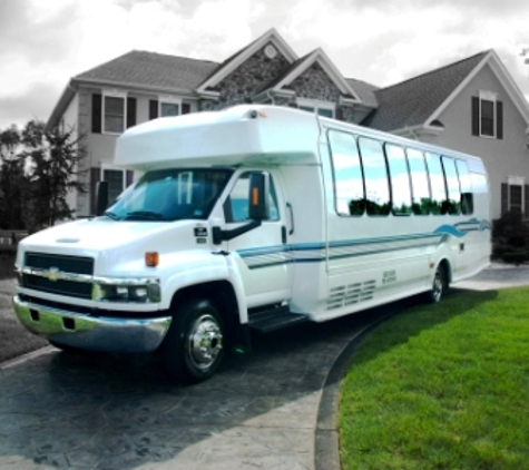 First Class Limousine - Willingboro, NJ