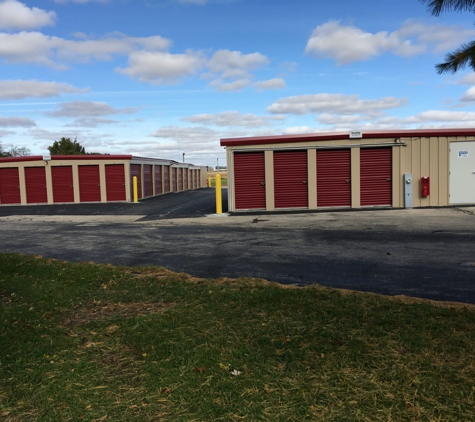 Lockbox Self Storage LLC - Mount Morris, IL - Mount Morris, IL