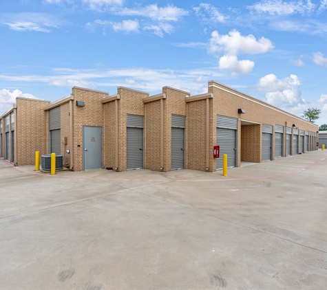 Extra Space Storage - Cedar Hill, TX