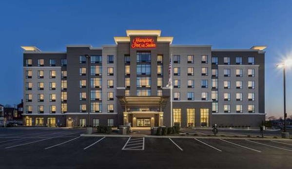 Hampton Inn & Suites Newport/Cincinnati - Newport, KY
