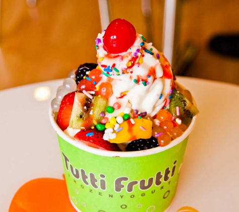 Tutti Frutti Frozen Yogurt - La Crescenta, CA