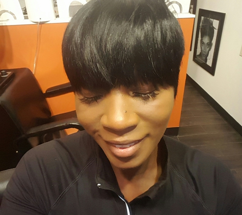 D'Angelette Studio (Style By Donna) - Baltimore, MD. Quick Weave on a cap..... no it not 27 pieces