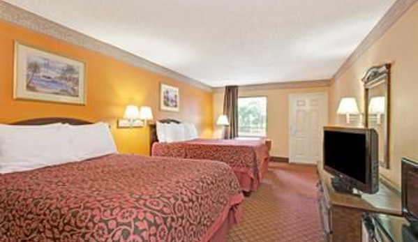 Days Inn - Daytona Beach, FL