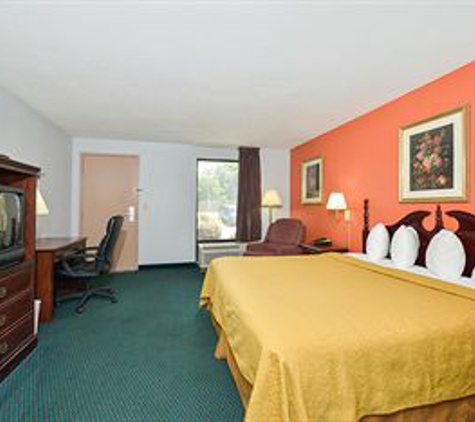 Americas Best Value Inn - Hinesville, GA