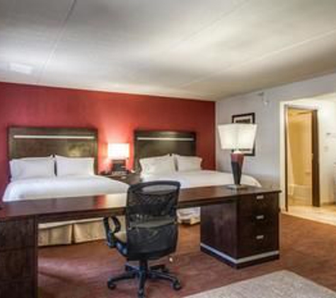 Hampton Inn - Romulus, MI