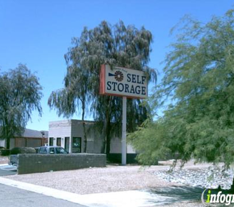 U-Haul Neighborhood Dealer - Tucson, AZ