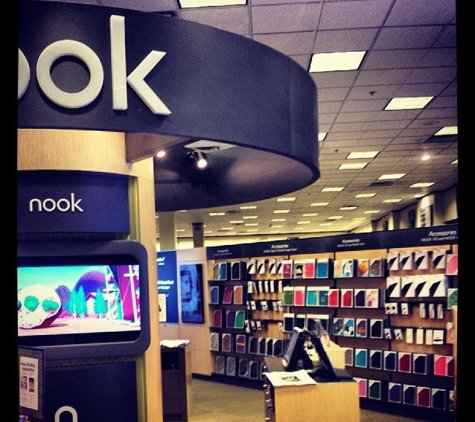 Barnes & Noble Booksellers - Houston, TX