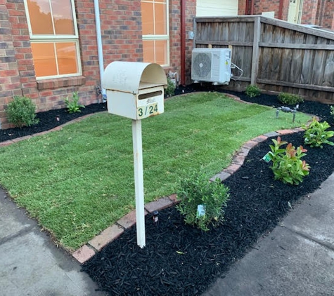 Garden A Mess - Murrumbeena, VIC