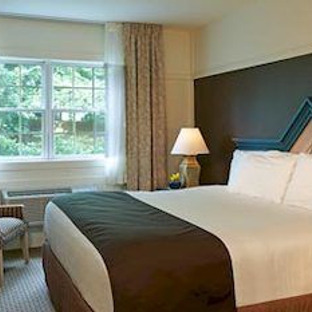 Two Trees Inn at Foxwoods - Gales Ferry, CT