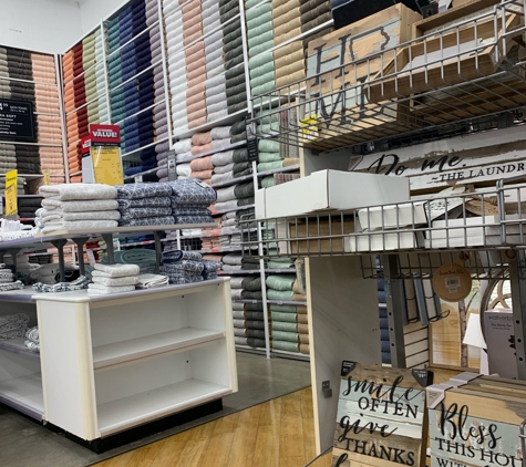 Bed Bath & Beyond - Dubuque, IA