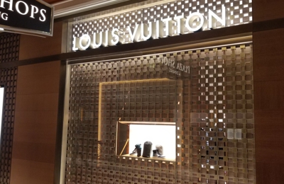 Louis Vuitton 3131 Las Vegas Blvd S, Las Vegas, NV 89109 - 0