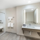 Holiday Inn Express Crestwood by IHG - Hotels